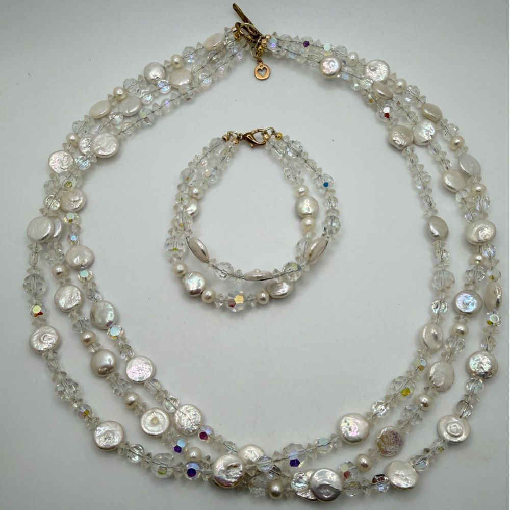Revived! 22" Multi-strand disc‎ pearl and Aurora borealis necklace/bracelet set!